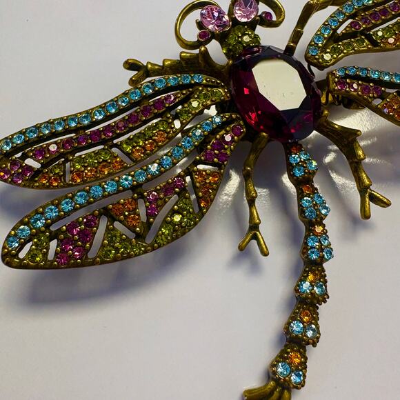 Heidi Daus Flutter Dragonfly Pin Purple Multicolor Crystal Brooch - Picture 3 of 8